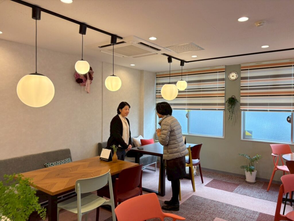 「行政書士SAKI法務事務所」佐々木珠子先生、「リッカ・コンサルティング」福田裕子先生、ありがとうございます＾＾。